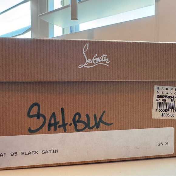 Christian Louboutins Size 35.5 - Picture 3 of 12